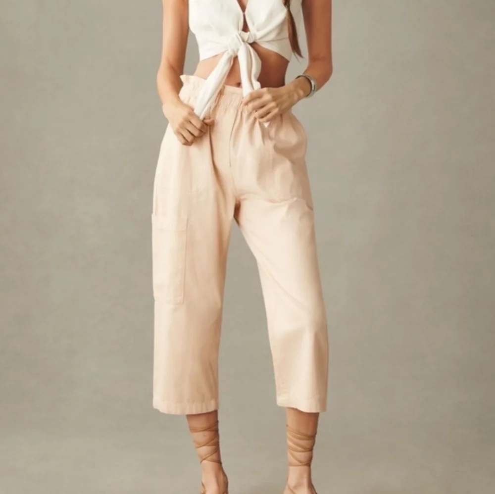 Anthropologie Beige Cargo-Style Capri Pants Women's Size Small - Picture 1 of 11